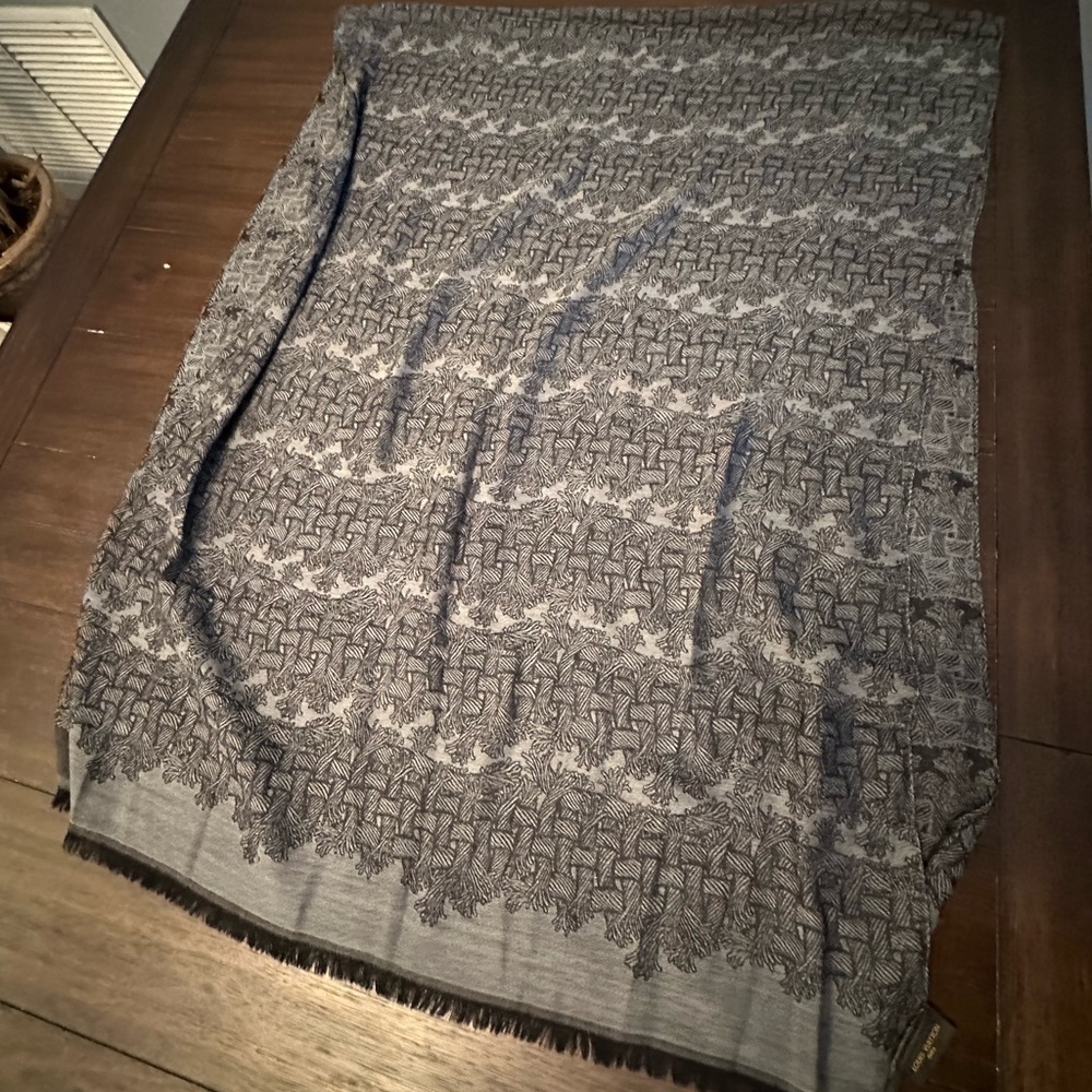 Louis Vuitton Christopher Nemeth Rope printed scarf. Limited Edition EUC